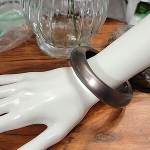 Lucite Bangle Bracelet Silver Iridescence